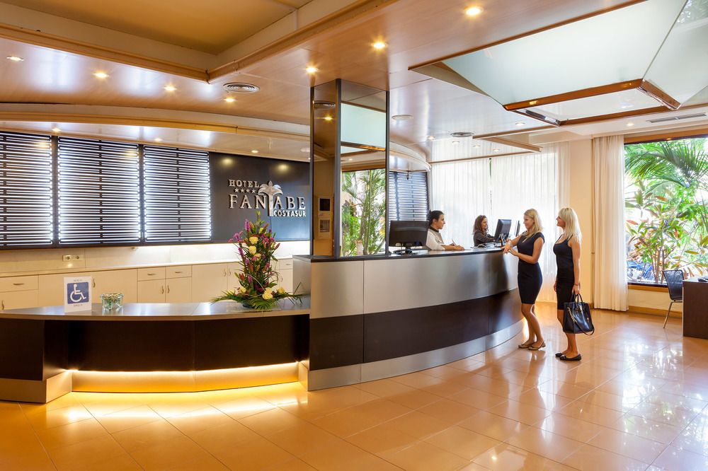 hotel-fanabe-reception